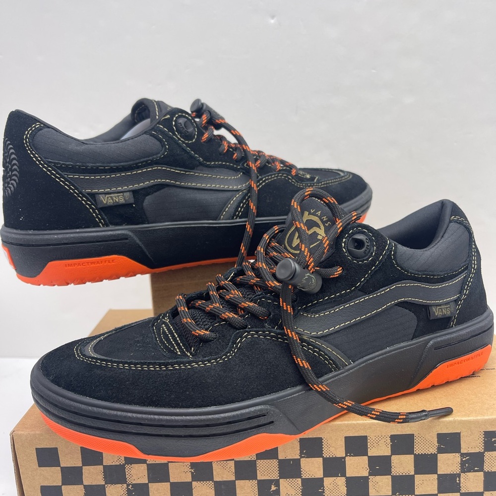 Vans Spitfire Men's Shoes Rowan 2
Spitfire Black/Flame
VN0A2Z3IBFM Sneakers - Picture 7 of 16